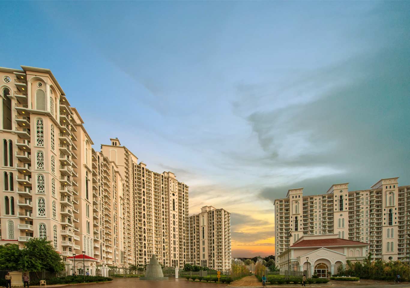 DLF Regal Gardens premium apartments in Sector 54 Golf Course Road